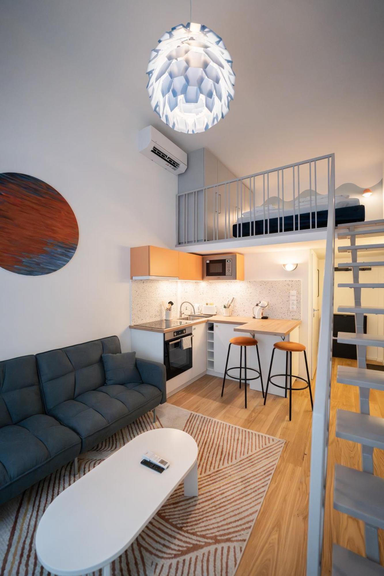 Apartament I Got 5 On It #3 - Brand New By Pink Flamingo *